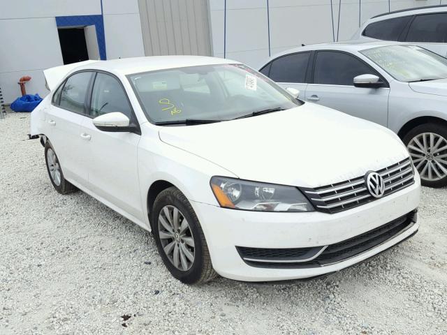 1VWAP7A32CC045958 - 2012 VOLKSWAGEN PASSAT S WHITE photo 1