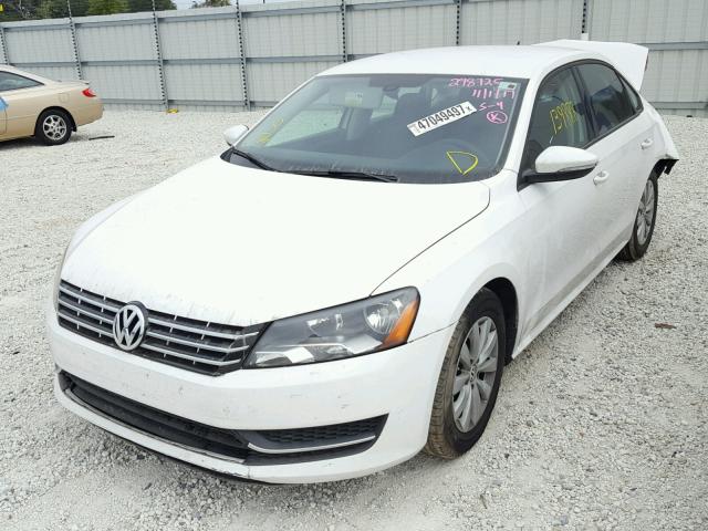 1VWAP7A32CC045958 - 2012 VOLKSWAGEN PASSAT S WHITE photo 2