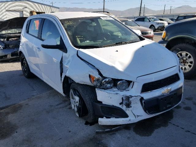1G1JA6SH2F4196895 - 2015 CHEVROLET SONIC LS WHITE photo 1