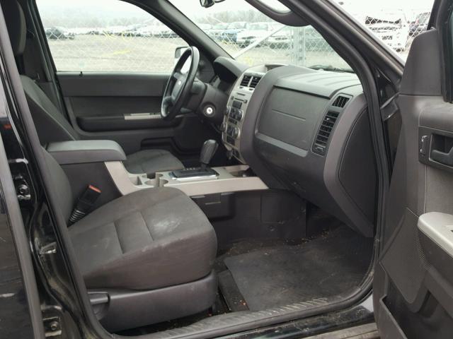 1FMCU0D78CKA14631 - 2012 FORD ESCAPE XLT BLACK photo 5