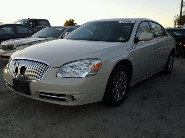 1G4HE5E19AU104270 - 2010 BUICK LUCERNE CX WHITE photo 2