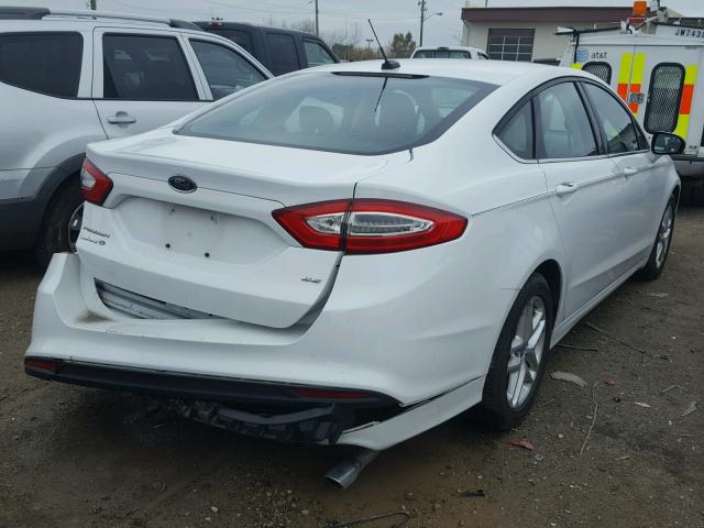 3FA6P0H70DR175187 - 2013 FORD FUSION SE WHITE photo 4