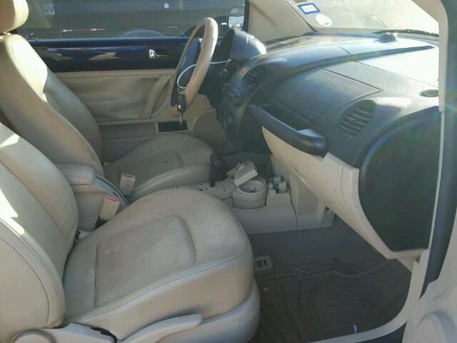 3VWCM31Y15M365893 - 2005 VOLKSWAGEN NEW BEETLE BLUE photo 5