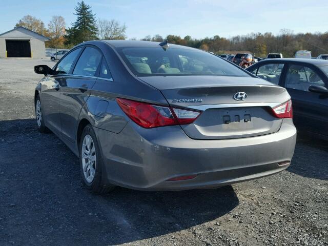 5NPEB4AC5CH375860 - 2012 HYUNDAI SONATA GLS GRAY photo 3