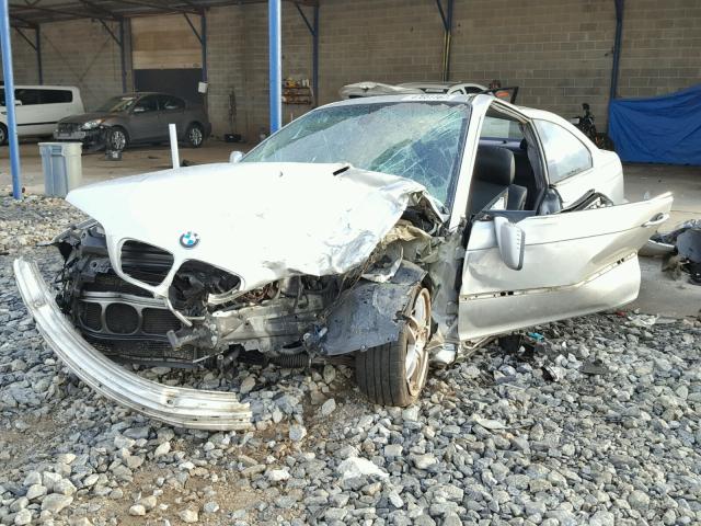 WBABN53471JU23561 - 2001 BMW 330 CI 银色 照片 2