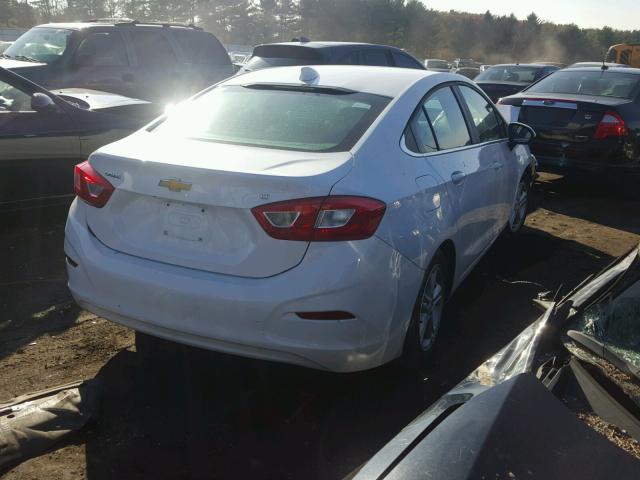 1G1BE5SM1H7237728 - 2017 CHEVROLET CRUZE LT WHITE photo 4