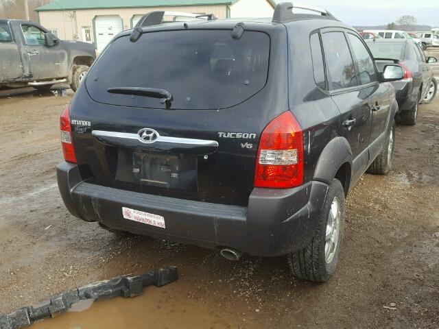 KM8JN12DX5U132965 - 2005 HYUNDAI TUCSON GLS BLACK photo 4