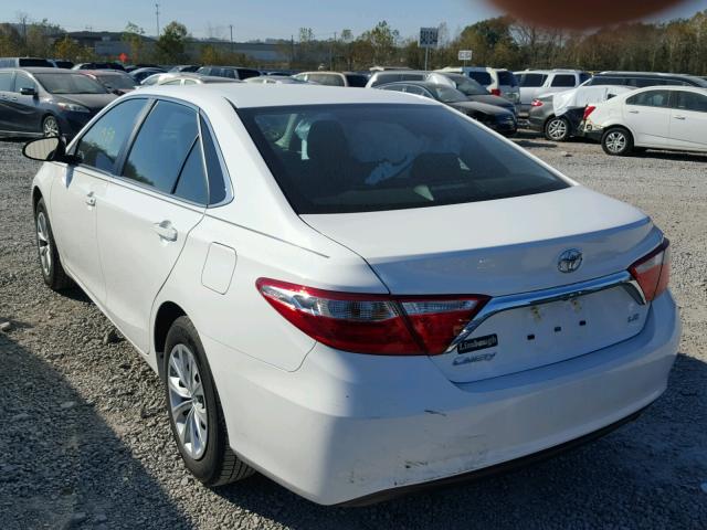 4T1BF1FK9HU658406 - 2017 TOYOTA CAMRY LE 白色 照片 3