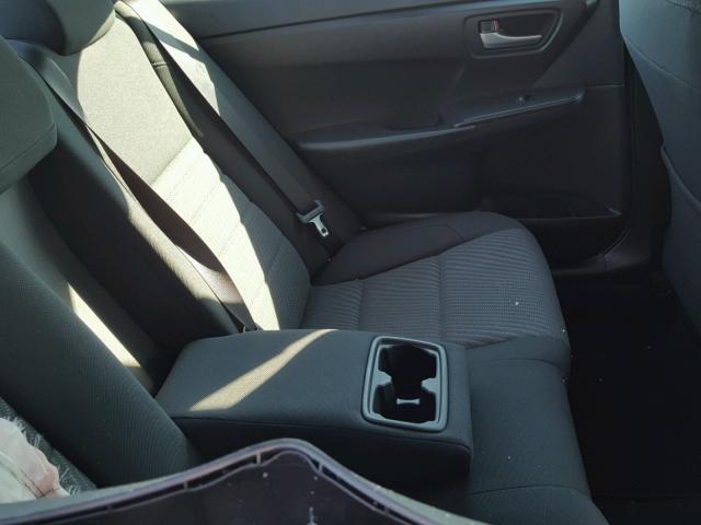 4T1BF1FK9HU658406 - 2017 TOYOTA CAMRY LE 白色 照片 6