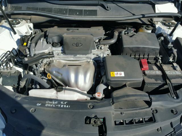 4T1BF1FK9HU658406 - 2017 TOYOTA CAMRY LE 白色 照片 7