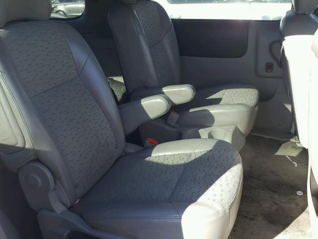 1GNDV33LX6D146859 - 2006 CHEVROLET UPLANDER L 白色 照片 6