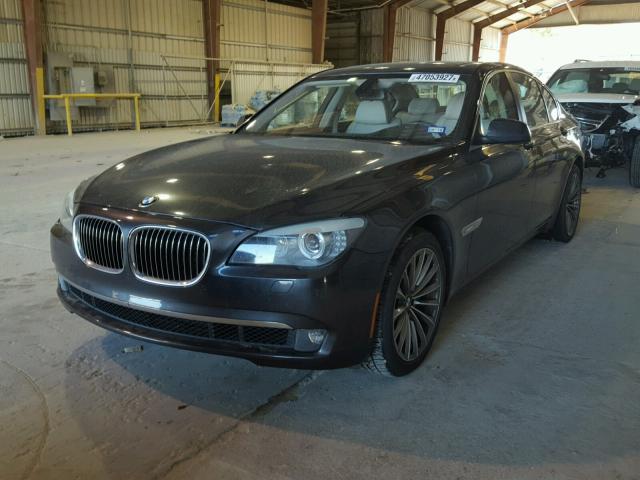 WBAKA4C5XBC392231 - 2011 BMW 740 I BLUE photo 2