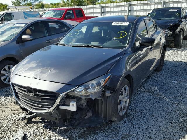 JM1BM1T79F1263456 - 2015 MAZDA 3 SV GRAY photo 2