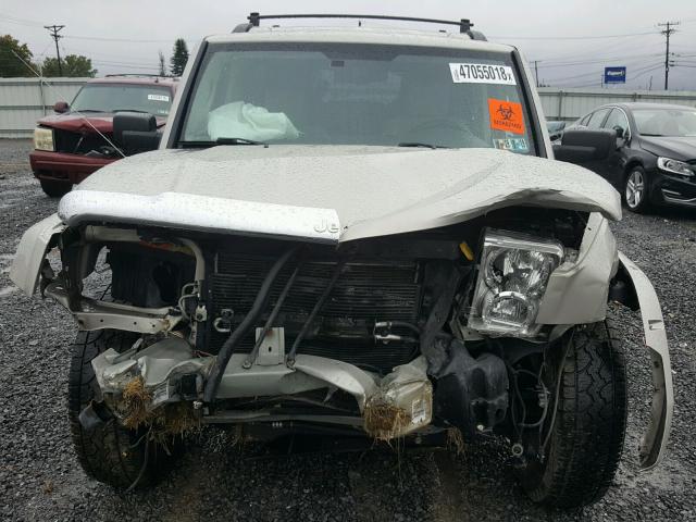 1J8HG58P97C609232 - 2007 JEEP COMMANDER Qəhvəyi foto 7