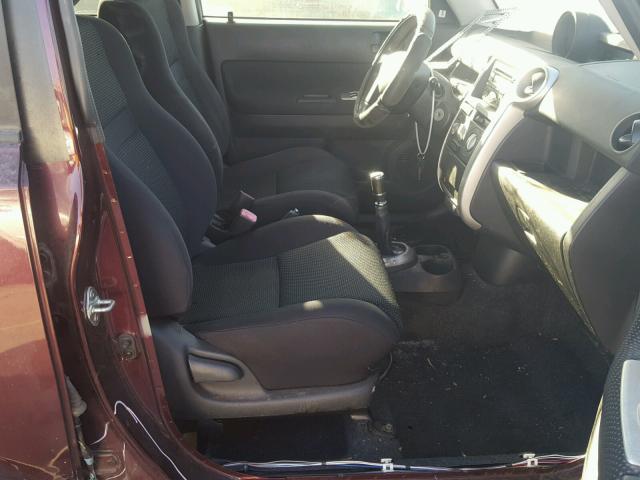 JTLKT334040131763 - 2004 TOYOTA SCION XB Марун фото 5