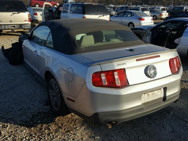 1ZVBP8EM6B5108883 - 2011 FORD MUSTANG SILVER photo 3