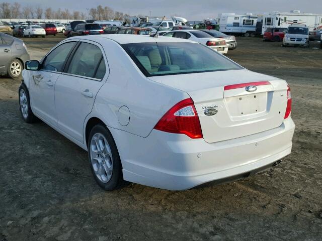 3FAHP0HAXBR287660 - 2011 FORD FUSION SE WHITE photo 3