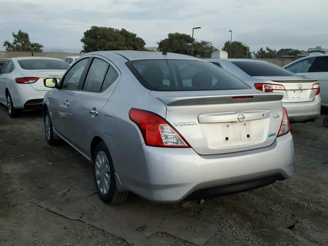 3N1CN7AP7GL895022 - 2016 NISSAN VERSA S SILVER photo 3