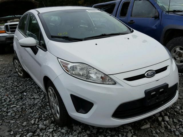 3FADP4EJ4BM138104 - 2011 FORD FIESTA SE WHITE photo 1