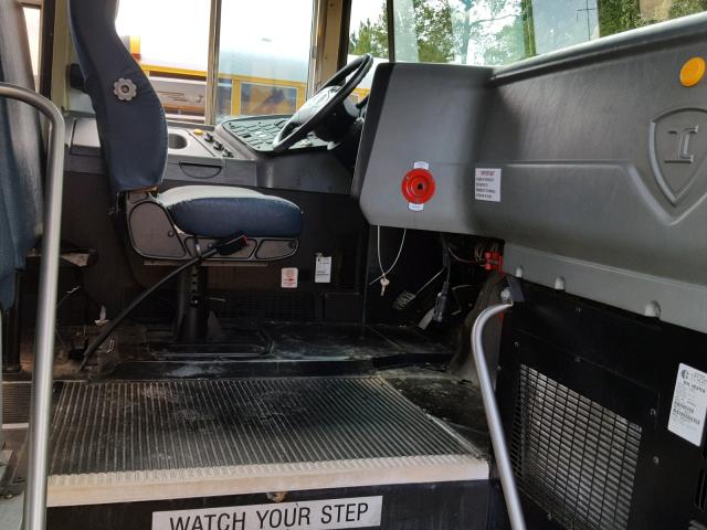 4DRBUAFL15B975716 - 2005 IC CORPORATION 3000 黄色 照片 5