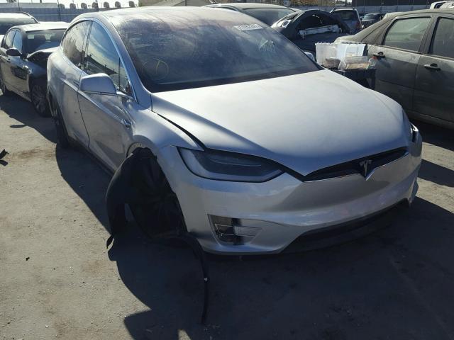 5YJXCBE29GF027866 - 2016 TESLA MODEL X SILVER photo 1