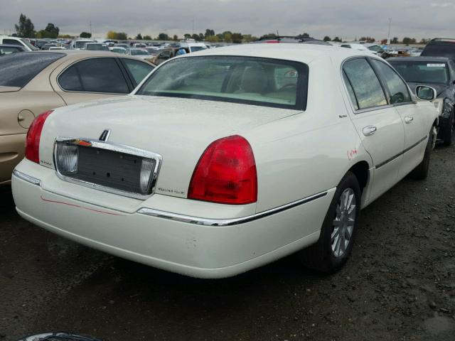 1LNHM81W56Y623175 - 2006 LINCOLN TOWN CAR S WHITE photo 4