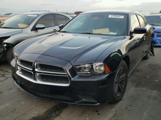 2C3CDXBG4DH745215 - 2013 DODGE CHARGER SE BLACK photo 2