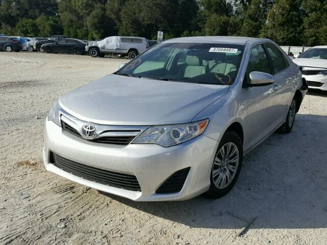 4T1BF1FK5EU321078 - 2014 TOYOTA CAMRY L SILVER photo 2