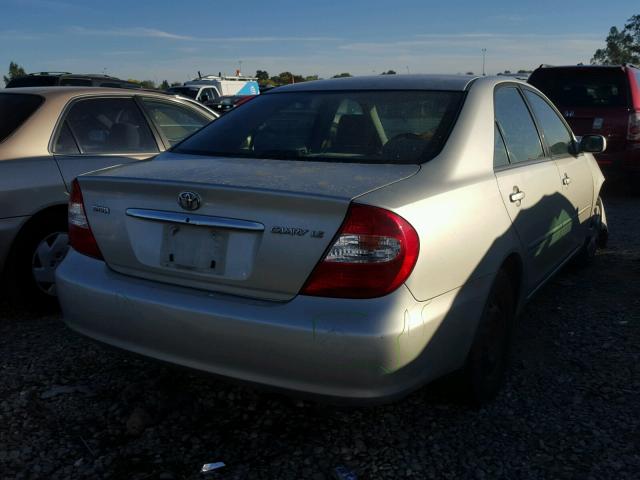 JTDBE32K330148223 - 2003 TOYOTA CAMRY LE SILVER photo 4