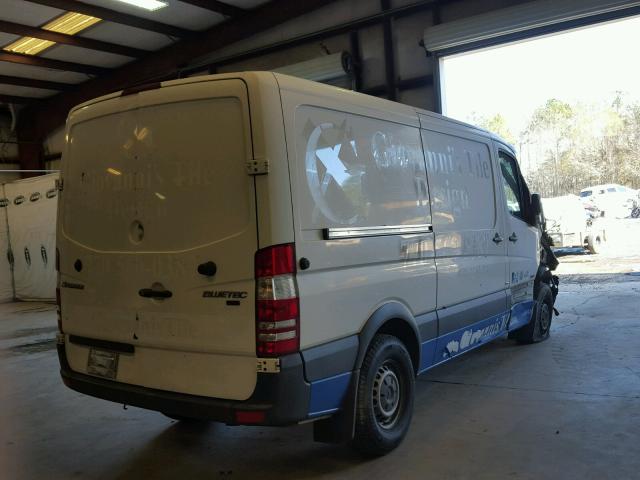 WD3PE7CC8C5658505 - 2012 MERCEDES-BENZ SPRINTER 2 WHITE photo 4