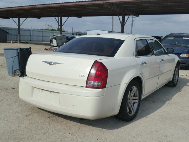 2C3KA43R97H714842 - 2007 CHRYSLER 300 WHITE photo 4