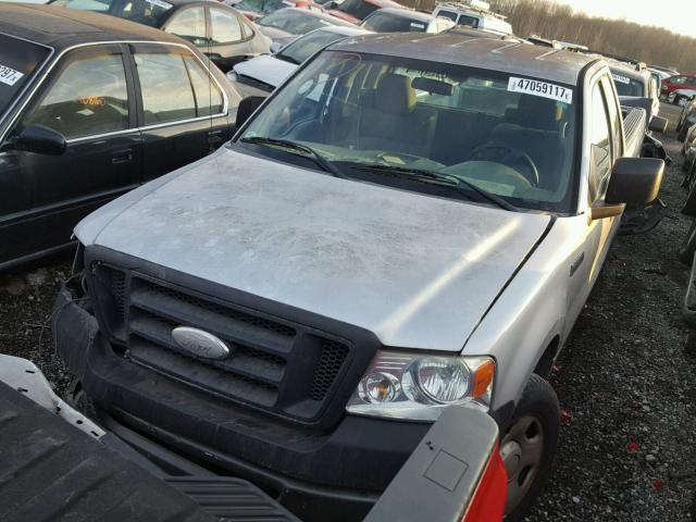 1FTRF12226NB49385 - 2006 FORD F150 GRAY photo 2