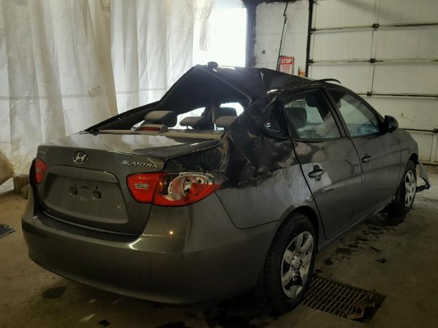 KMHDU46D68U585805 - 2008 HYUNDAI ELANTRA GL GRAY photo 4