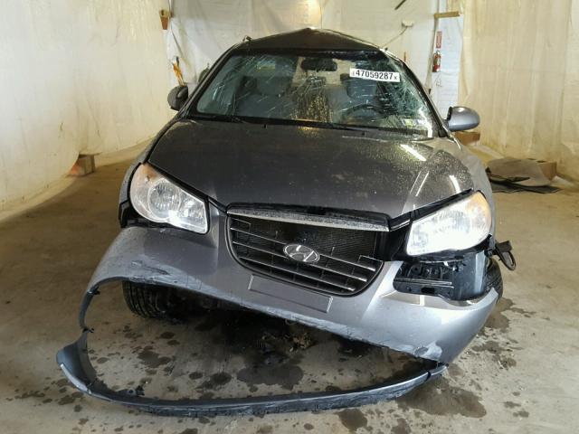 KMHDU46D68U585805 - 2008 HYUNDAI ELANTRA GL GRAY photo 9