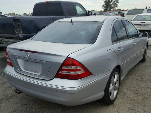 WDBRF52HX6F734607 - 2006 MERCEDES-BENZ C GENERATI SILVER photo 4