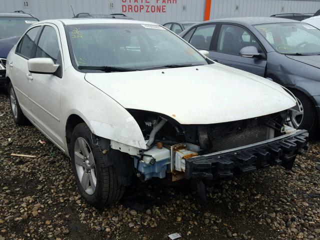 3FAHP07Z29R121876 - 2009 FORD FUSION SE WHITE photo 1