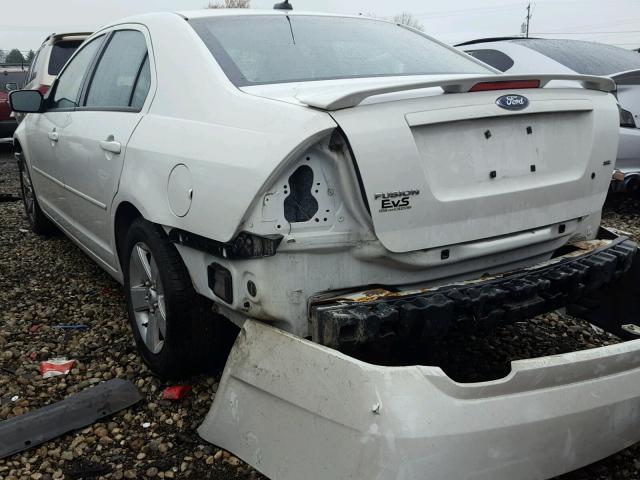 3FAHP07Z29R121876 - 2009 FORD FUSION SE WHITE photo 3