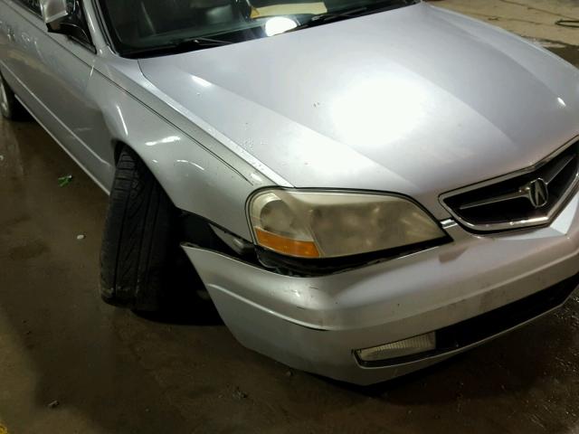 19UYA42751A029279 - 2001 ACURA 3.2CL TYPE SILVER photo 9