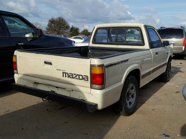 JM2UF1134H0186423 - 1987 MAZDA B2200 SHOR WHITE photo 4