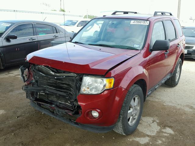 1FMCU0DG5BKB30139 - 2011 FORD ESCAPE XLT RED photo 2