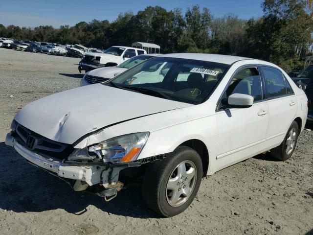 1HGCM56394A061865 - 2004 HONDA ACCORD LX WHITE photo 2