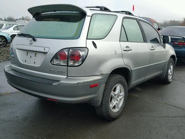 JTJHF10U520258413 - 2002 LEXUS RX 300 GRAY photo 4