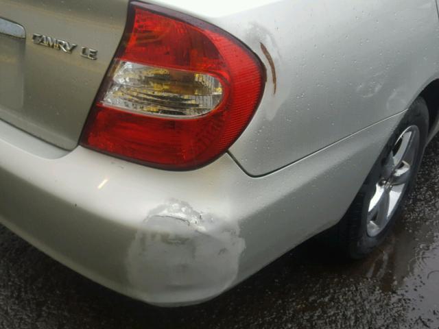 JTDBE32K340262188 - 2004 TOYOTA CAMRY LE 银色 照片 9