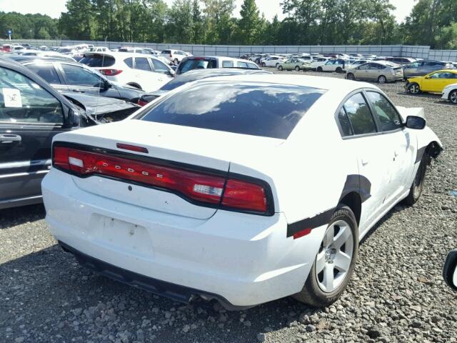 2C3CDXAT1EH349288 - 2014 DODGE CHARGER PO WHITE photo 4