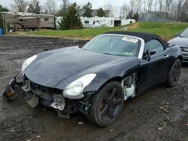 1G2MB35B37Y113139 - 2007 PONTIAC SOLSTICE BLACK photo 2