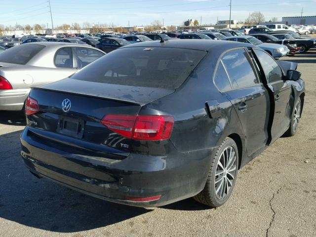 3VWD17AJ2FM424250 - 2015 VOLKSWAGEN JETTA SE 黑色 照片 4