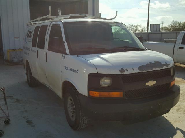 1GCHG35K381216893 - 2008 CHEVROLET EXPRESS G3 WHITE photo 1