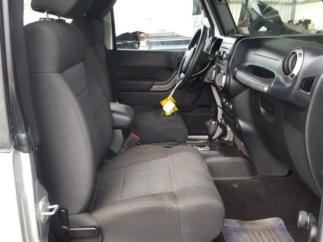 1C4AJWAG6CL241113 - 2012 JEEP WRANGLER S SILVER photo 5