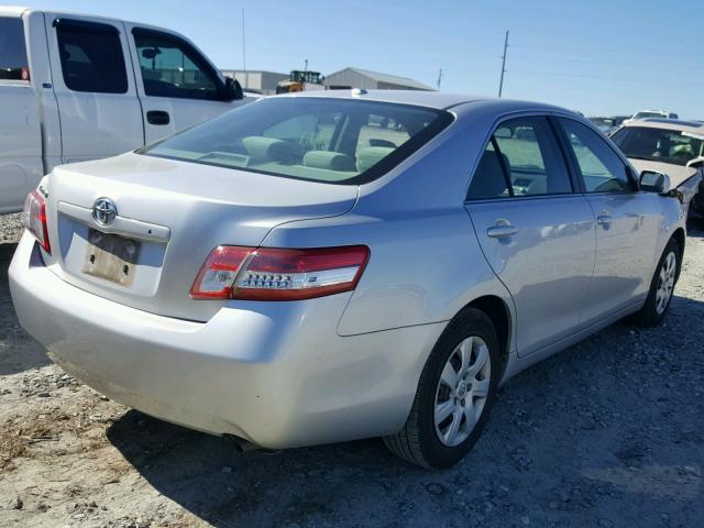 4T1BF3EK5BU657550 - 2011 TOYOTA CAMRY BASE SILVER photo 4