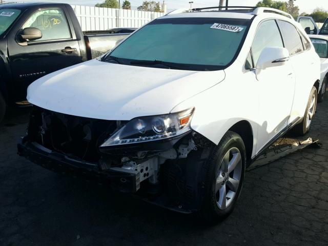 2T2ZK1BA3FC169839 - 2015 LEXUS RX 350 WHITE photo 2